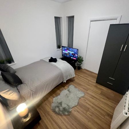 Leisure Studio Flat In Golders Green London Bagian luar foto