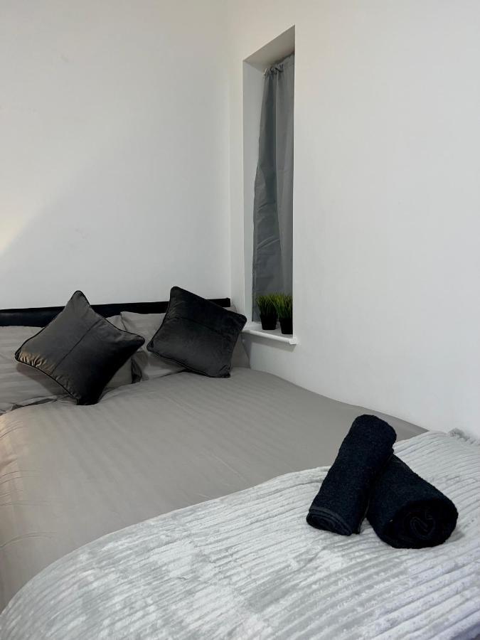 Leisure Studio Flat In Golders Green London Bagian luar foto