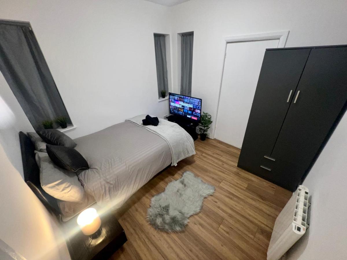 Leisure Studio Flat In Golders Green London Bagian luar foto