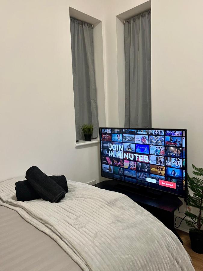 Leisure Studio Flat In Golders Green London Bagian luar foto